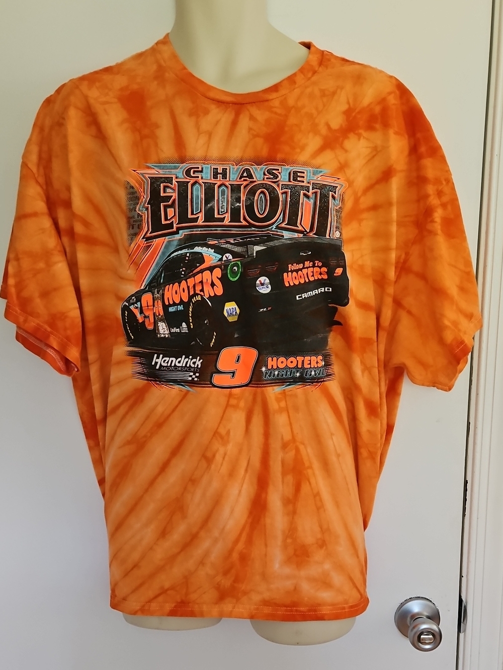 Chase Elliott Orange 2023 Hooters Tie Dye Night Owl Shirt Size XXXL